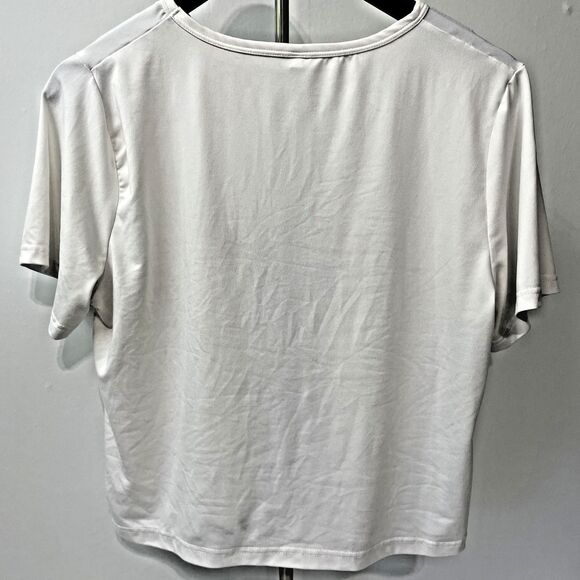 Large White Crop Top with Giraffe - Picture 3 of 4